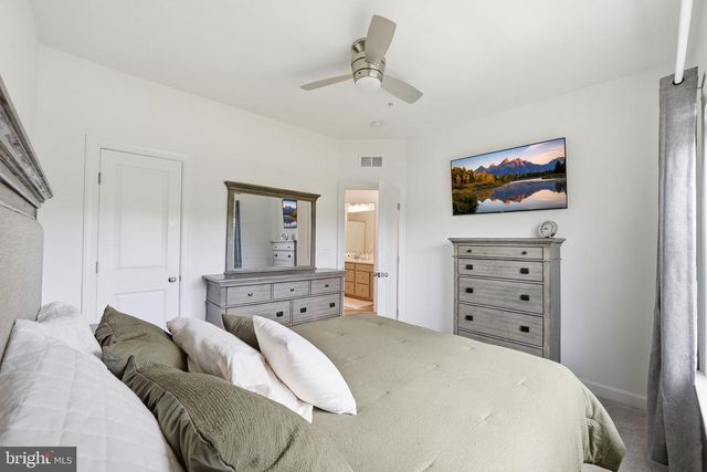 7104 CORNER CREEK WAY, Glenn Dale, MD 20769