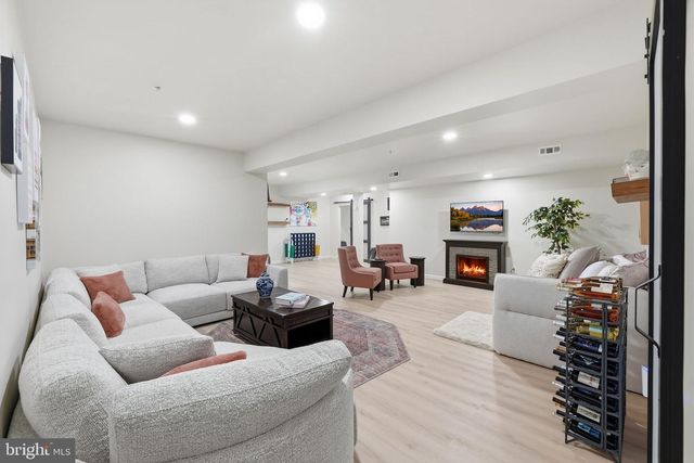 7104 CORNER CREEK WAY, Glenn Dale, MD 20769