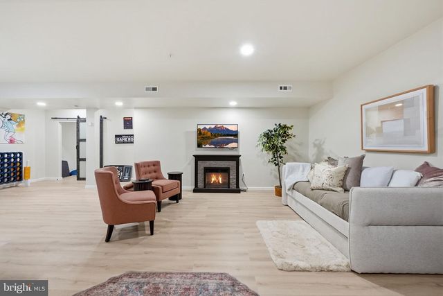 7104 CORNER CREEK WAY, Glenn Dale, MD 20769