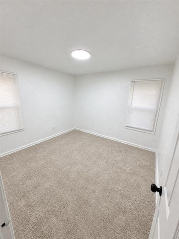 9079 Westwood Street, Detroit, MI 48228