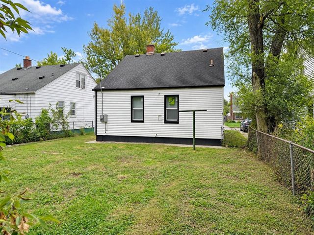 9079 Westwood Street, Detroit, MI 48228