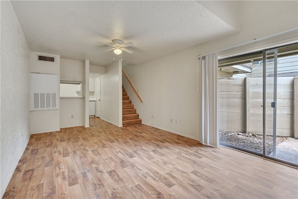 4405 Carter Creek Parkway 5, Bryan, TX 77802 — photo 2