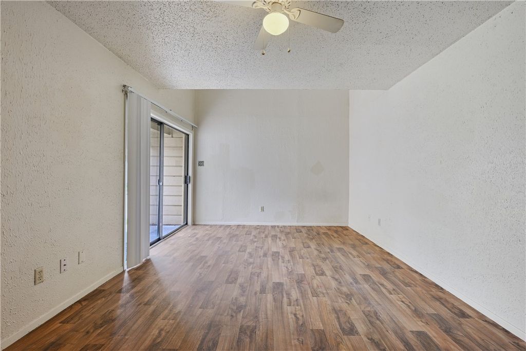 4405 Carter Creek Parkway 5, Bryan, TX 77802 — photo 3