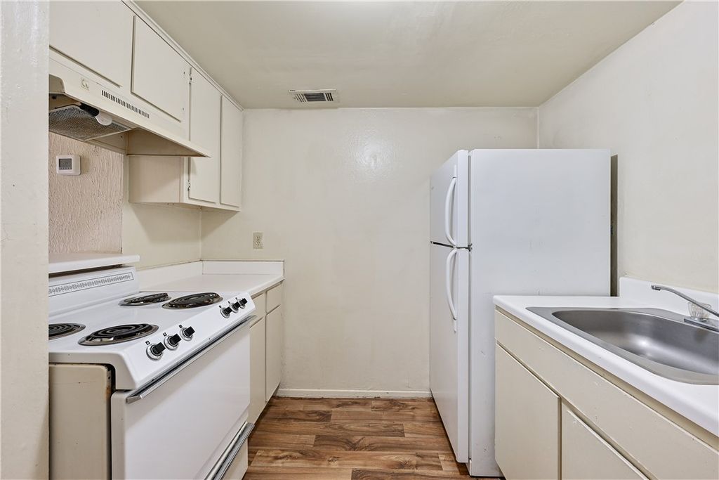 4405 Carter Creek Parkway 5, Bryan, TX 77802 — photo 5