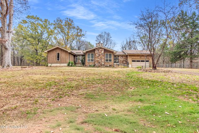 8500 Lakeshore Drive, Walls, MS 38680