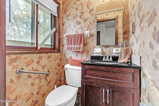 8500 Lakeshore Drive, Walls, MS 38680