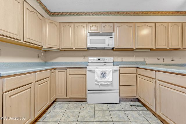 8500 Lakeshore Drive, Walls, MS 38680