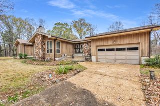 8500 Lakeshore Drive, Walls, MS 38680
