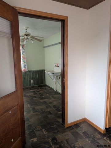 413 1400 County Road, Dorchester, NE 68343