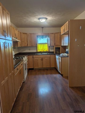 413 1400 County Road, Dorchester, NE 68343