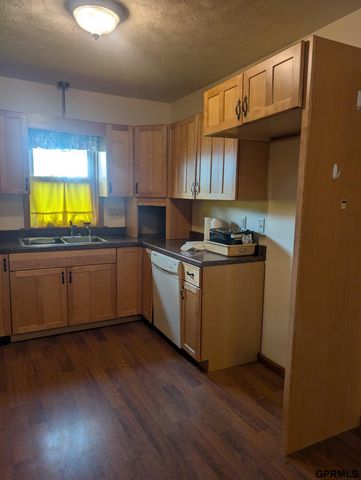 413 1400 County Road, Dorchester, NE 68343