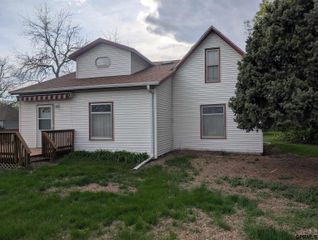 413 1400 County Road, Dorchester, NE 68343
