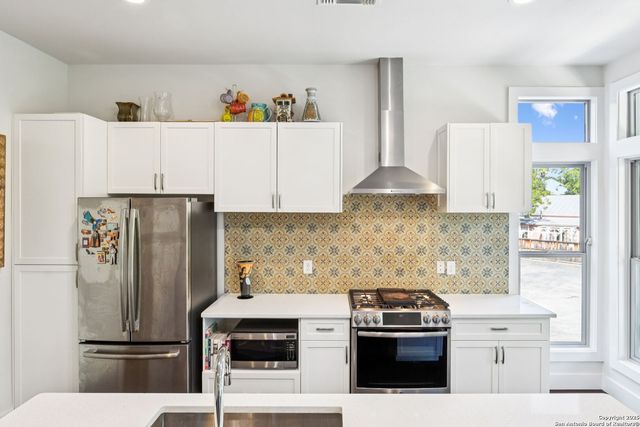 135 Cedar St Unit 105, San Antonio, TX 78210