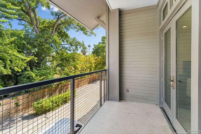 135 Cedar St Unit 105, San Antonio, TX 78210