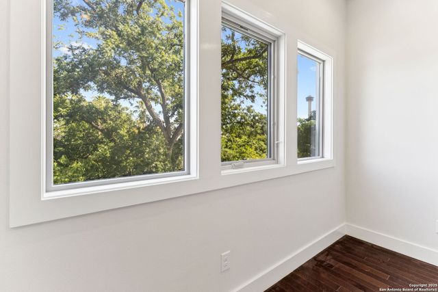 135 Cedar St Unit 105, San Antonio, TX 78210