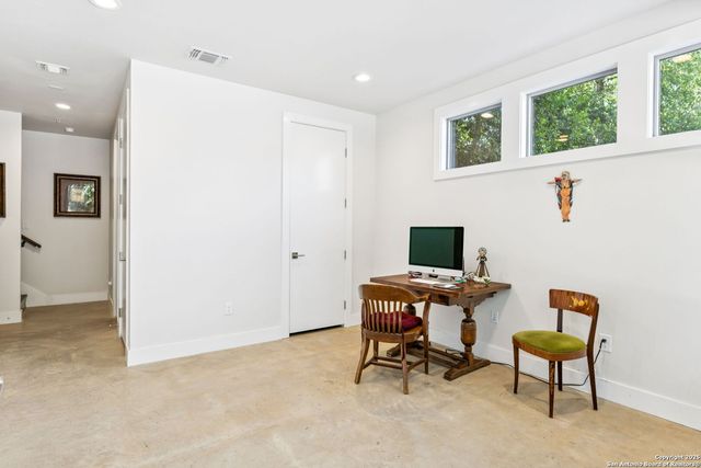 135 Cedar St Unit 105, San Antonio, TX 78210