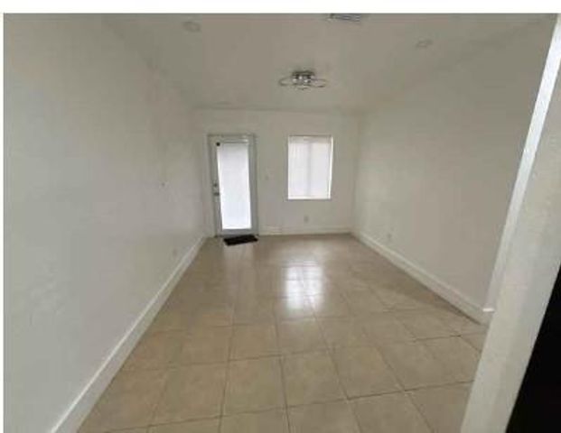 2209 NW 6th Street, Fort Lauderdale, FL 33311