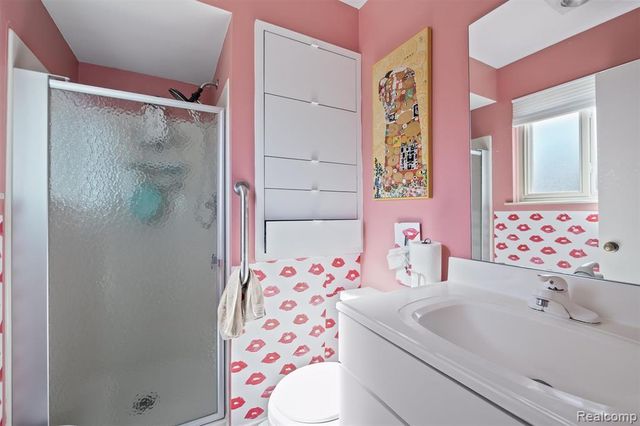 5629 Perrytown Drive, West Bloomfield, MI 48322