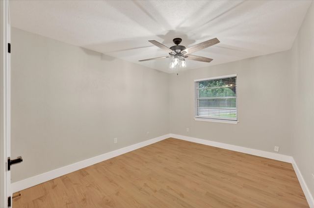 129 N Dobson Street, Burleson, TX 76028