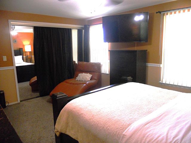 24541 SEATON CIRCUIT E. Drive, Warren, MI 48091