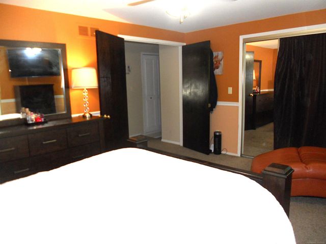 24541 SEATON CIRCUIT E. Drive, Warren, MI 48091