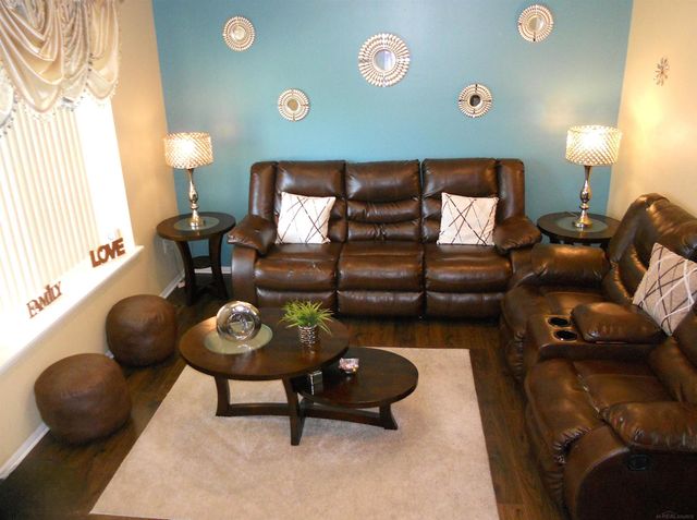 24541 SEATON CIRCUIT E. Drive, Warren, MI 48091
