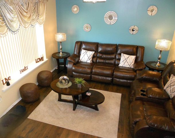 24541 SEATON CIRCUIT E. Drive, Warren, MI 48091