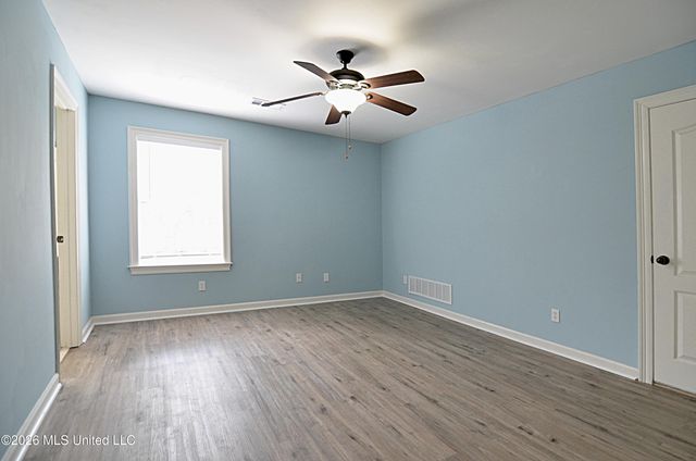 159 Lindsey Drive, Hernando, MS 38632