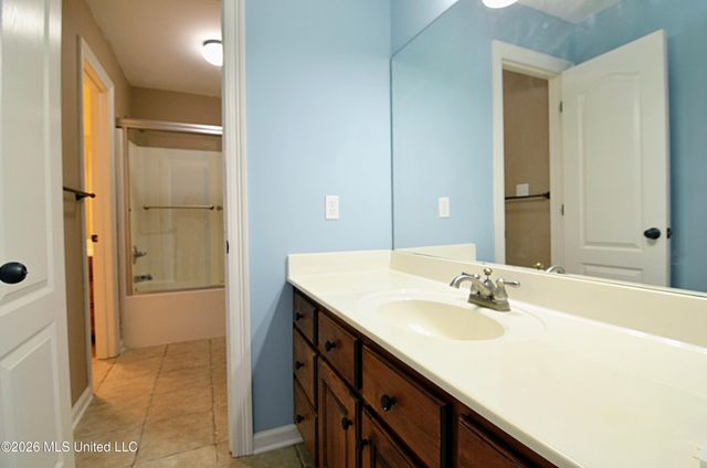 159 Lindsey Drive, Hernando, MS 38632