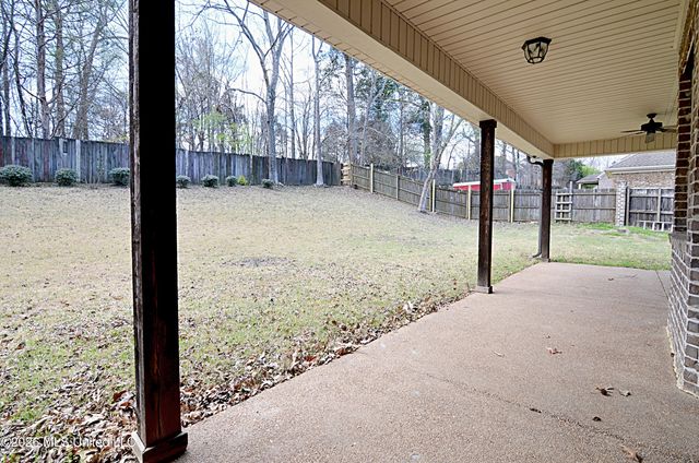 159 Lindsey Drive, Hernando, MS 38632