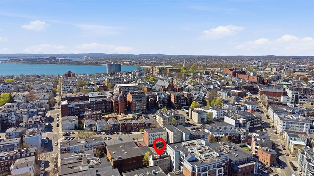 523 E 2nd St 5, Boston, MA 02127