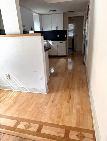 1410 W 51st ST, Austin, TX 78756