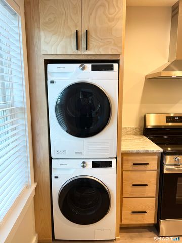 179 Butternut Street 6, Middletown, CT 06457