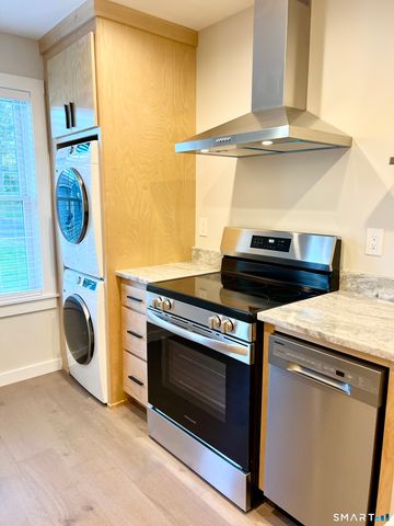 179 Butternut Street 6, Middletown, CT 06457