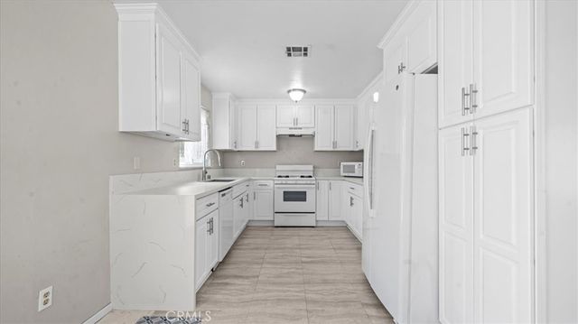 10861 Mountain View, Loma Linda, CA 92354