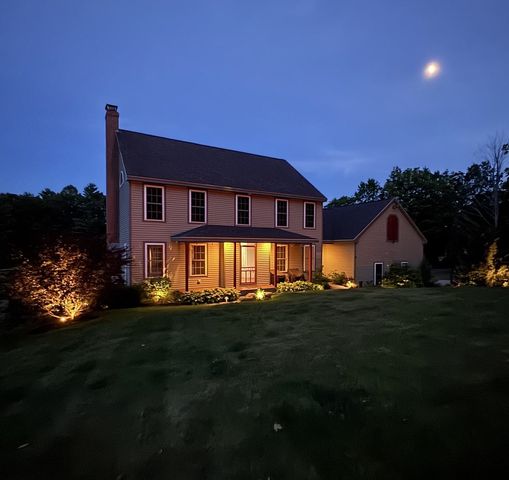 8 Old Mill Lane, Rollinsford, NH 03869