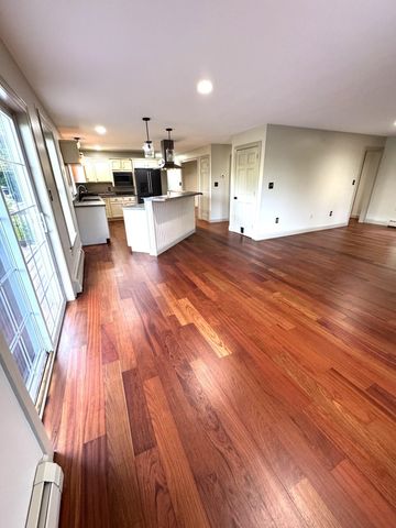 8 Old Mill Lane, Rollinsford, NH 03869
