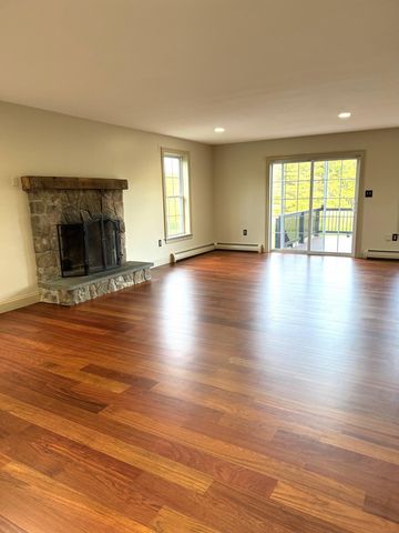 8 Old Mill Lane, Rollinsford, NH 03869