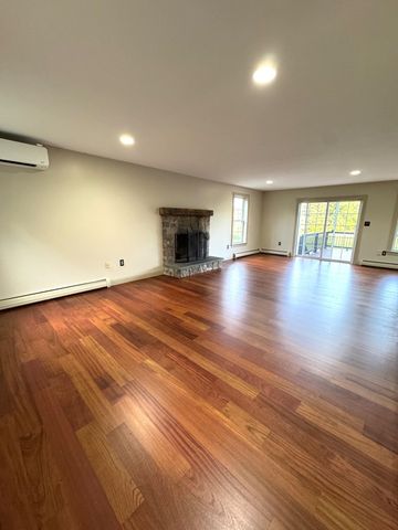 8 Old Mill Lane, Rollinsford, NH 03869