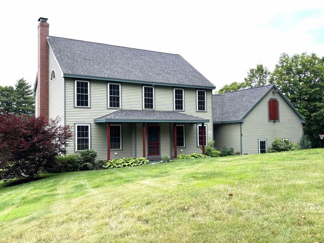 8 Old Mill Lane, Rollinsford, NH 03869