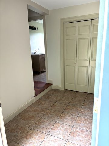 8 Old Mill Lane, Rollinsford, NH 03869