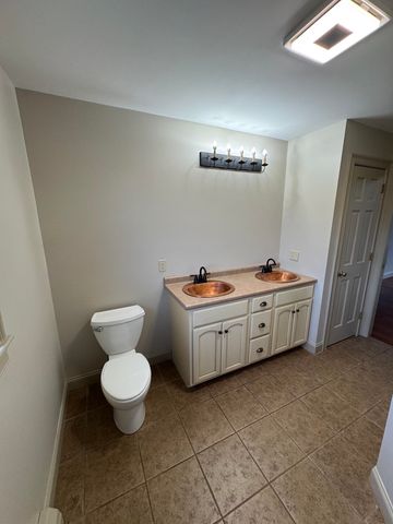 8 Old Mill Lane, Rollinsford, NH 03869