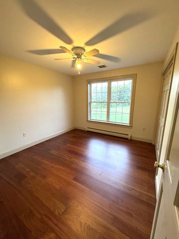 8 Old Mill Lane, Rollinsford, NH 03869