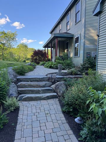 8 Old Mill Lane, Rollinsford, NH 03869