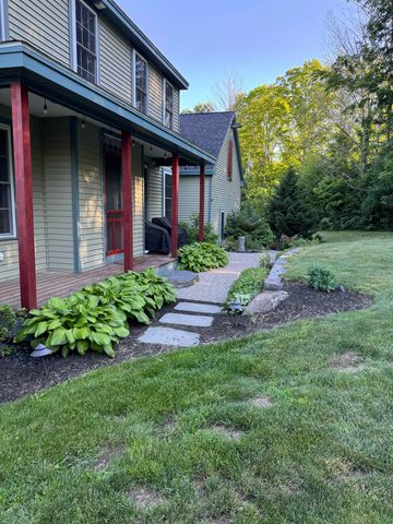 8 Old Mill Lane, Rollinsford, NH 03869