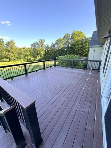 8 Old Mill Lane, Rollinsford, NH 03869