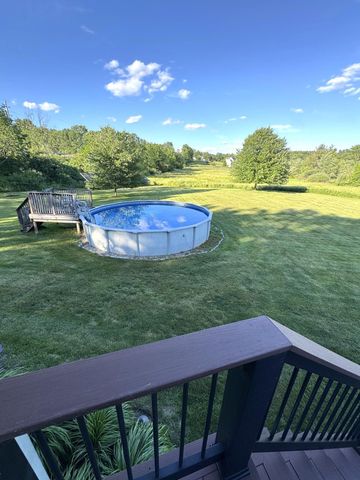 8 Old Mill Lane, Rollinsford, NH 03869