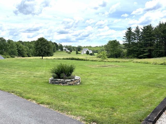 8 Old Mill Lane, Rollinsford, NH 03869