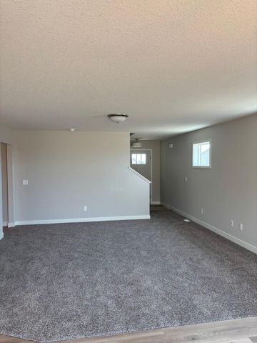 1598 76th Street W, Inver Grove Heights, MN 55077