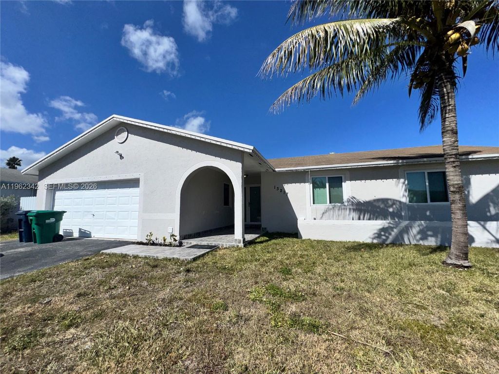 13217 SW 257th Ter, Homestead, FL 33032